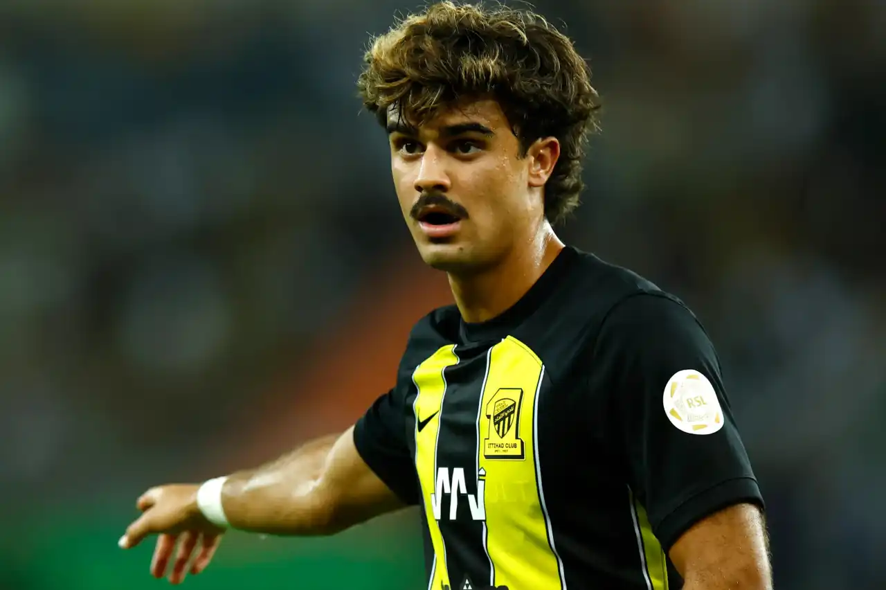 Al Hazem Gifts Al Ittihad 2 Own Goals To Deliver Away Win