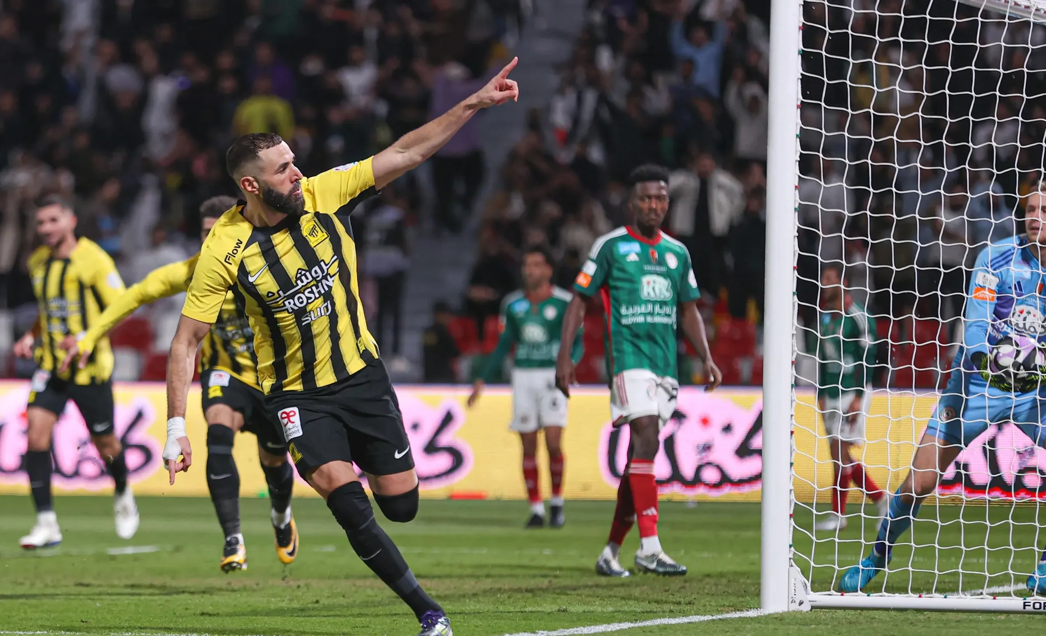 Karim Benzema returned from injury in fashion with two assists and a goal to help Al-Ittihad remain at the top of the table